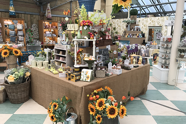 Buy gifts in South England at Conkers Garden Centre gift shop
